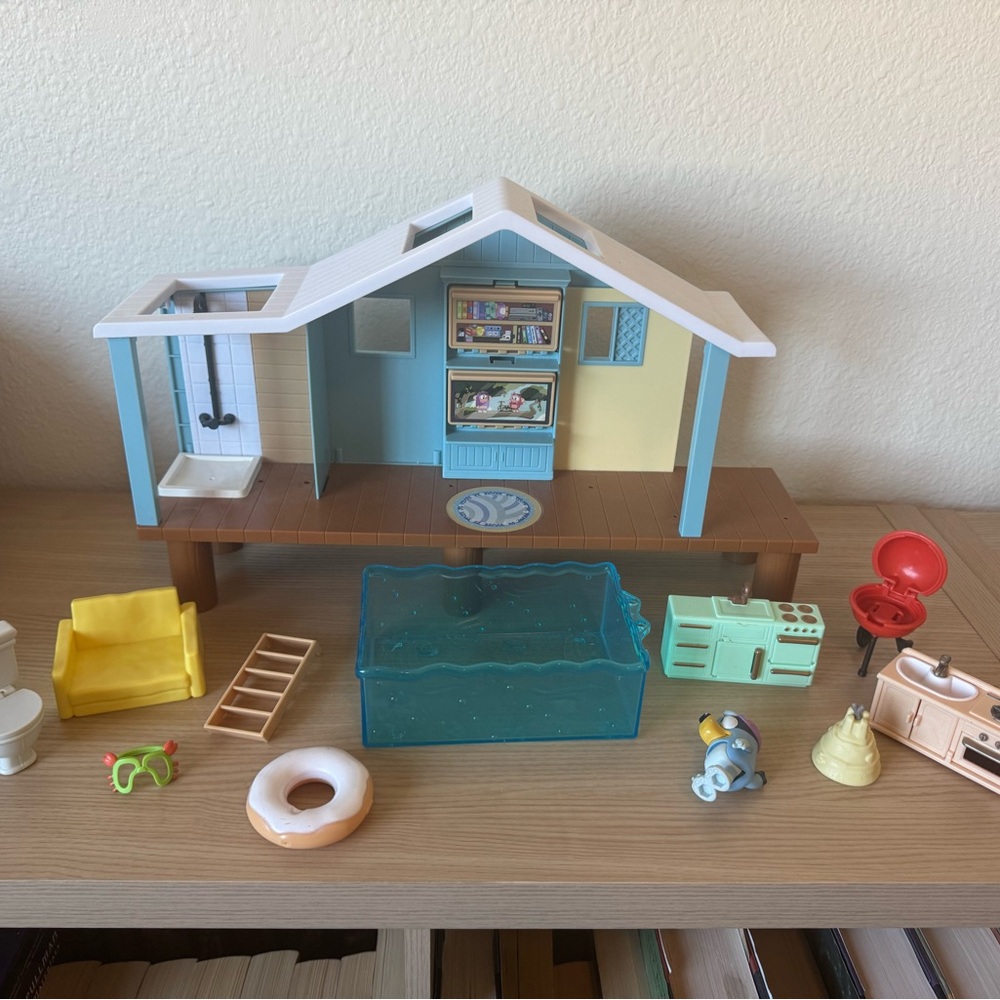 Bluey Beach House